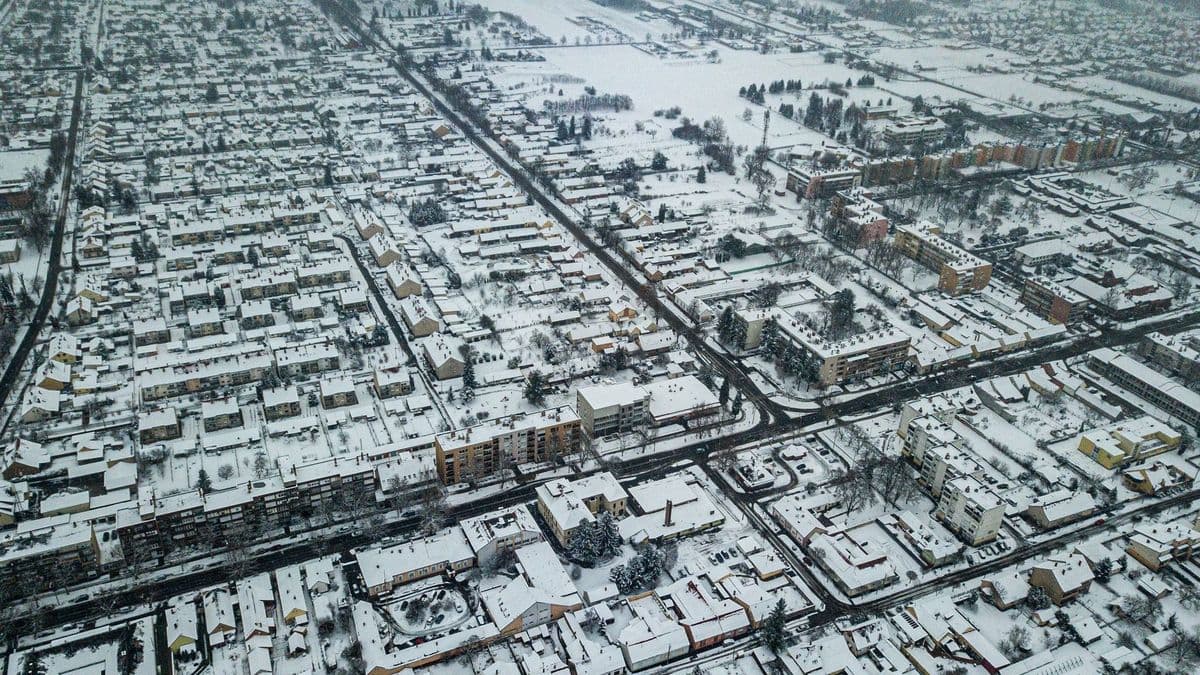 Barcson is hazaengedték a diákokat, szombaton több tanítás nélküli munkanap lesz