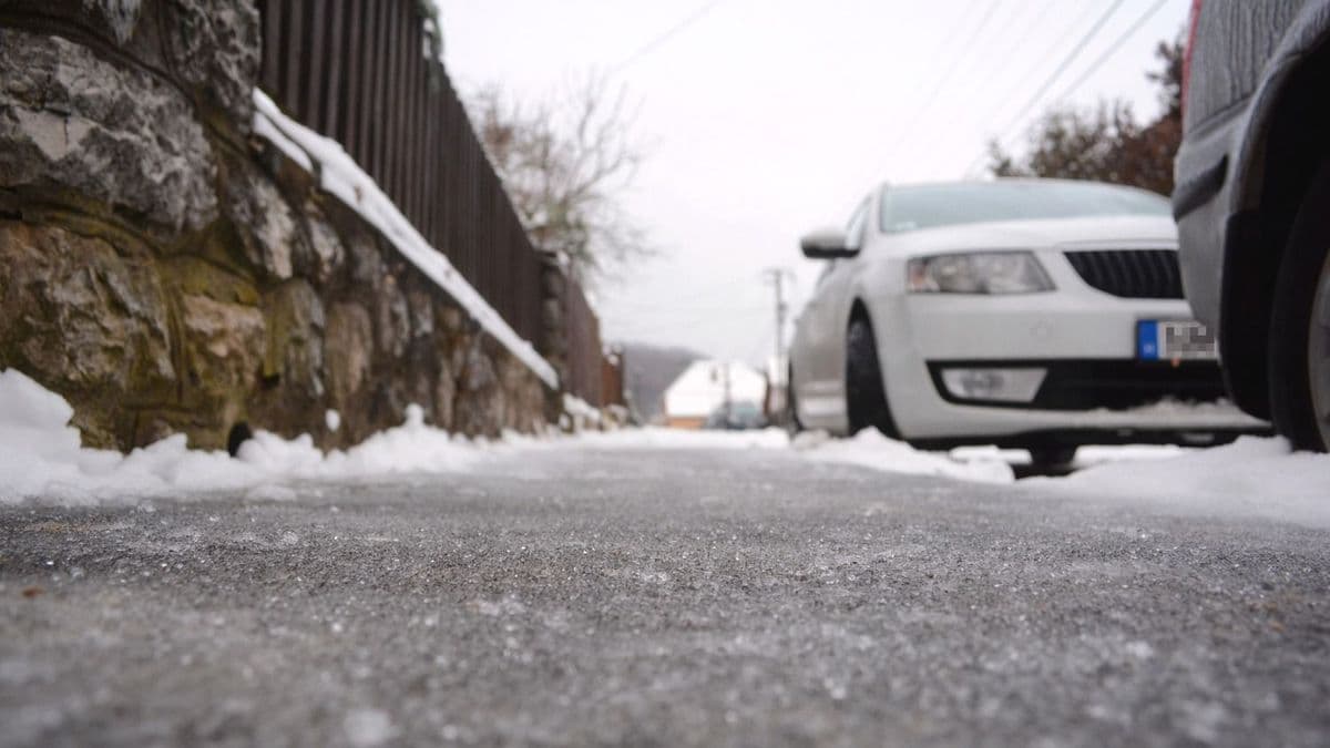 Most ne ülj autóba! Az extrém hideg után most a fagyos pokol várhat Nógrádra
