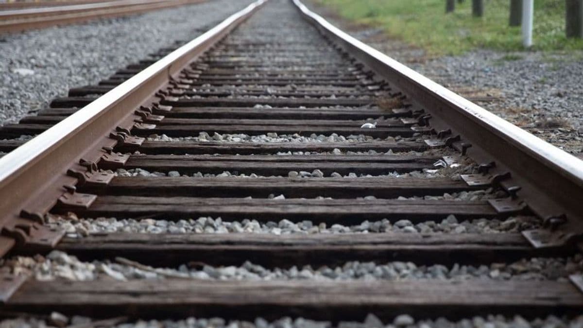 Több helyen késnek, de továbbra is országszerte közlekednek a vonatok