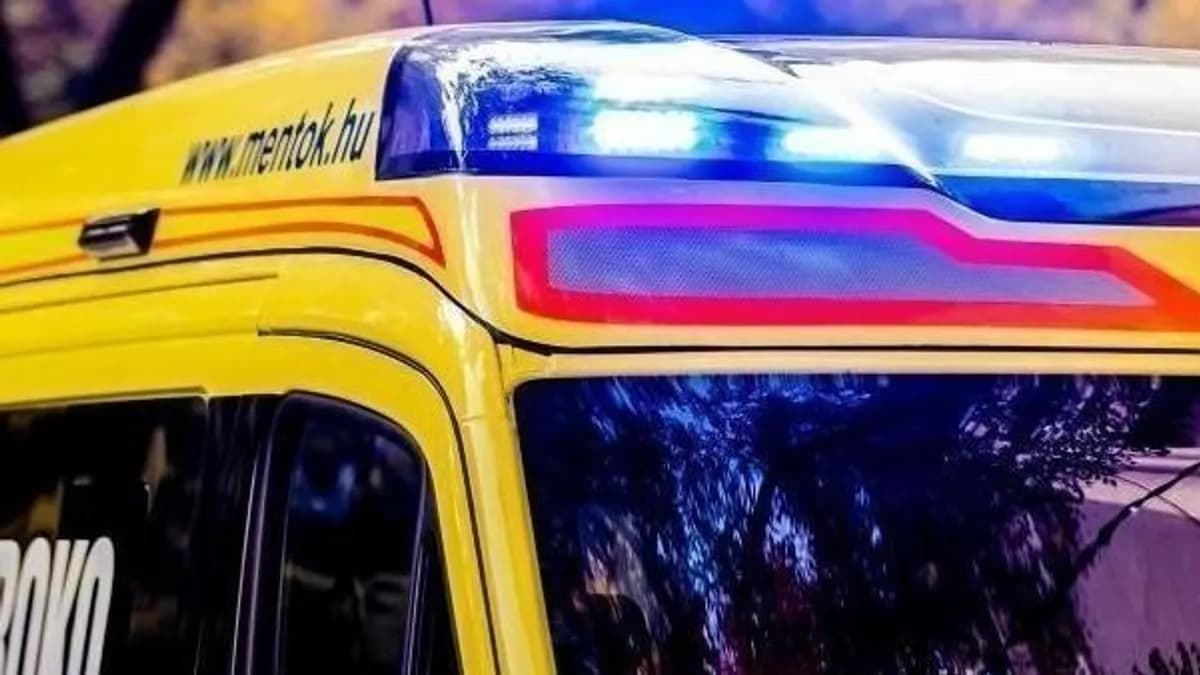 Andrássy Baleset 2026: Tűzoltók Mentik Sofőrt