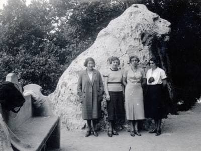 A lefejezett nagyvad históriája – A kecske-hegyi Oroszlán-szikla