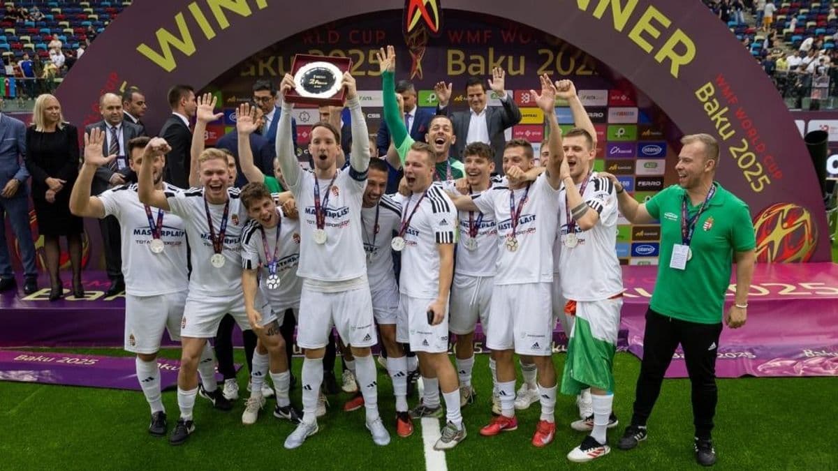 Hosszabbított a futballisták szövetségi kapitánya