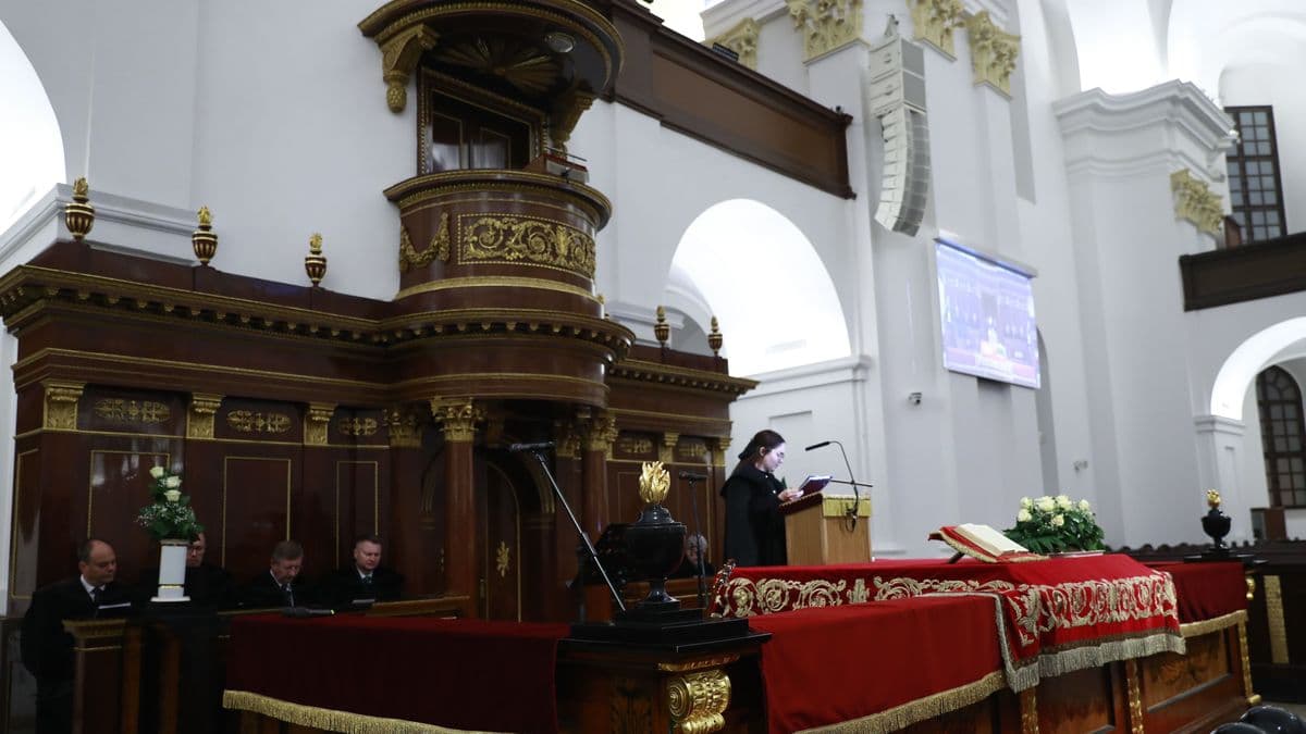 Közös imádság a békéért a debreceni Nagytemplomban – fotókkal