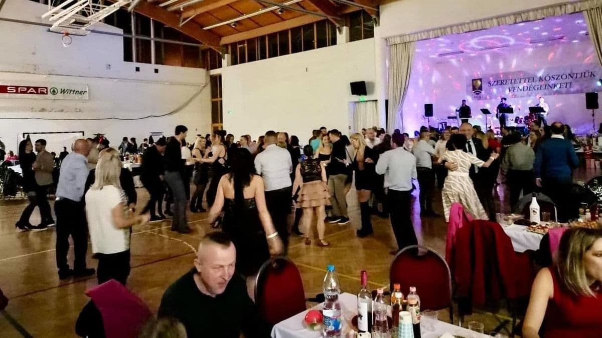 Idén is nagy sikert aratott a Móri SE sportbálja – videó
