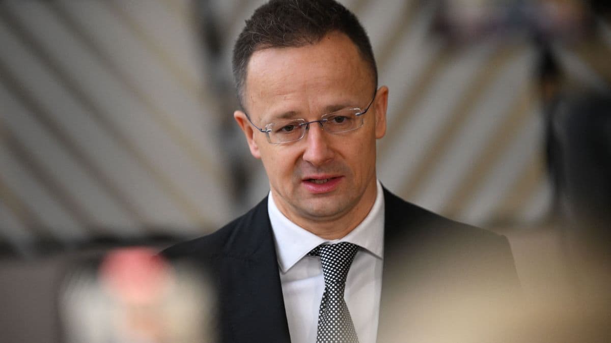 Szijjártó Péter: a BHS Trans Kft. új logisztikai központot épített Szikszón