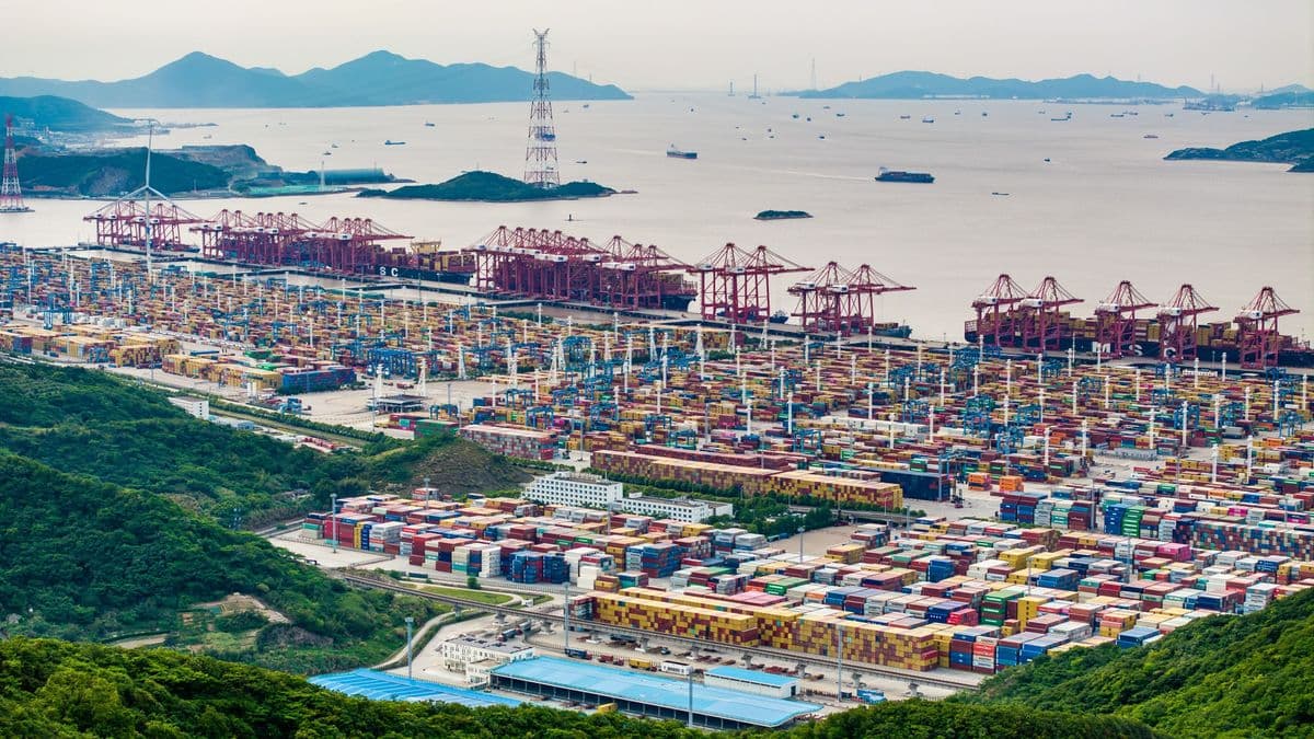 Ukrajna dühöng, de a világ boldog: ismét működik a legnagyobb orosz olajkikötő, máris kihajózott az első exporthajó – nem tudták szétbombázni