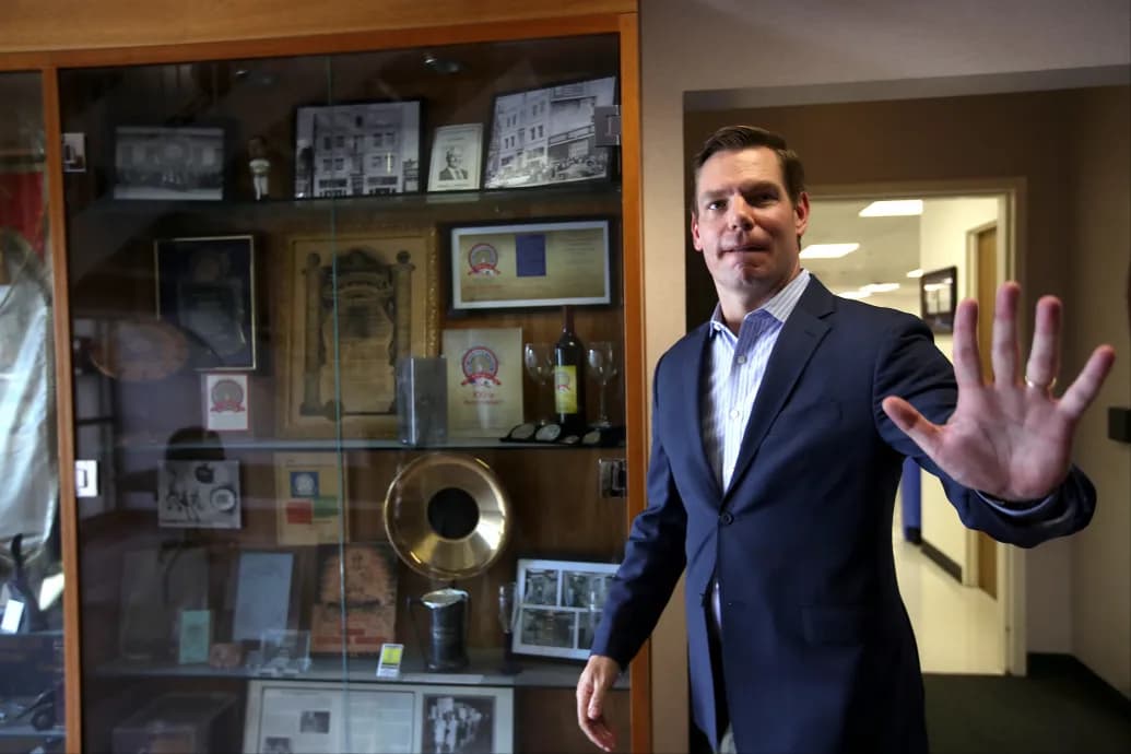 Gyanús itallal elkábított nők vádolták meg nemi erőszakkal a demokraták kaliforniai kormányzójelöltjét