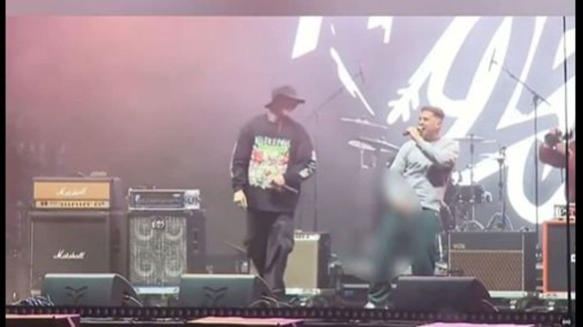 „Én szégyellem magam az ilyen állatok miatt” – az interneten azonnal beárazták a heremutogató rappert