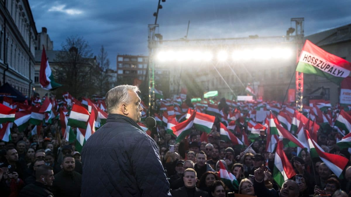 Rétesezni érkeztek, Orbán Viktort kapták mellé +videó