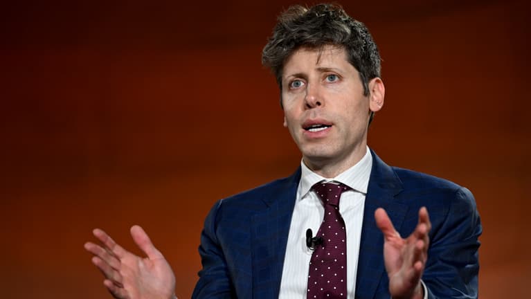 Molotov-koktélt dobtak Sam Altman, az OpenAI vezérigazgatójának otthonára