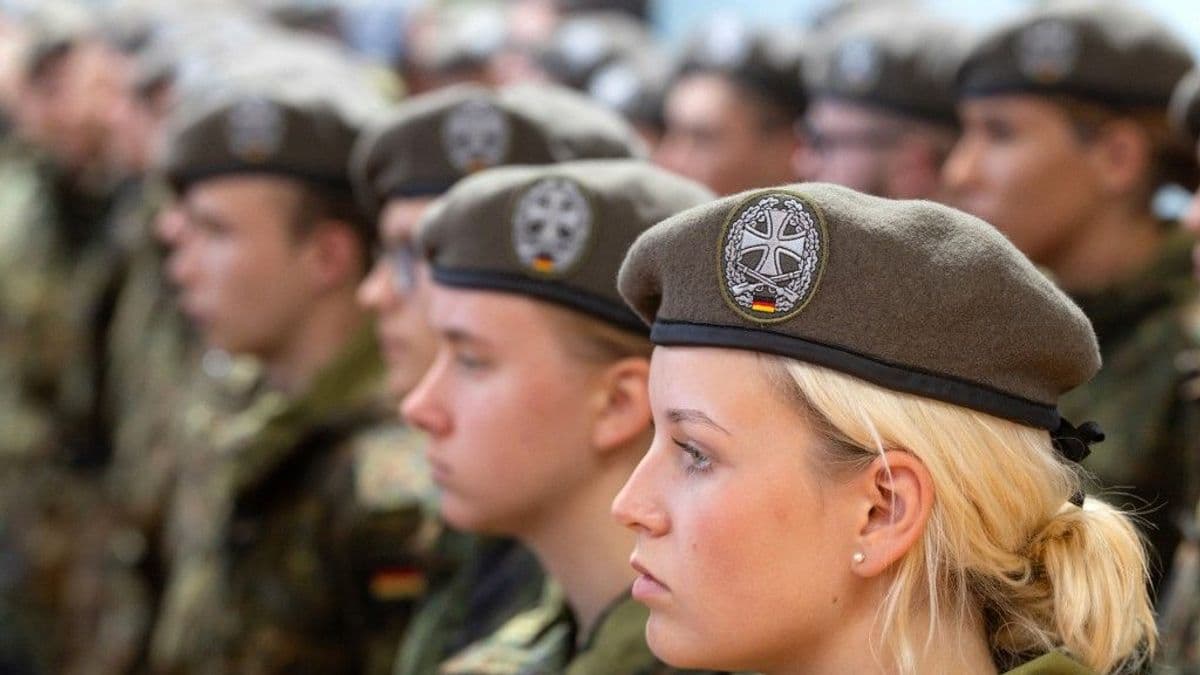 A német fiatalok nem akarnak a frontra menni + videó