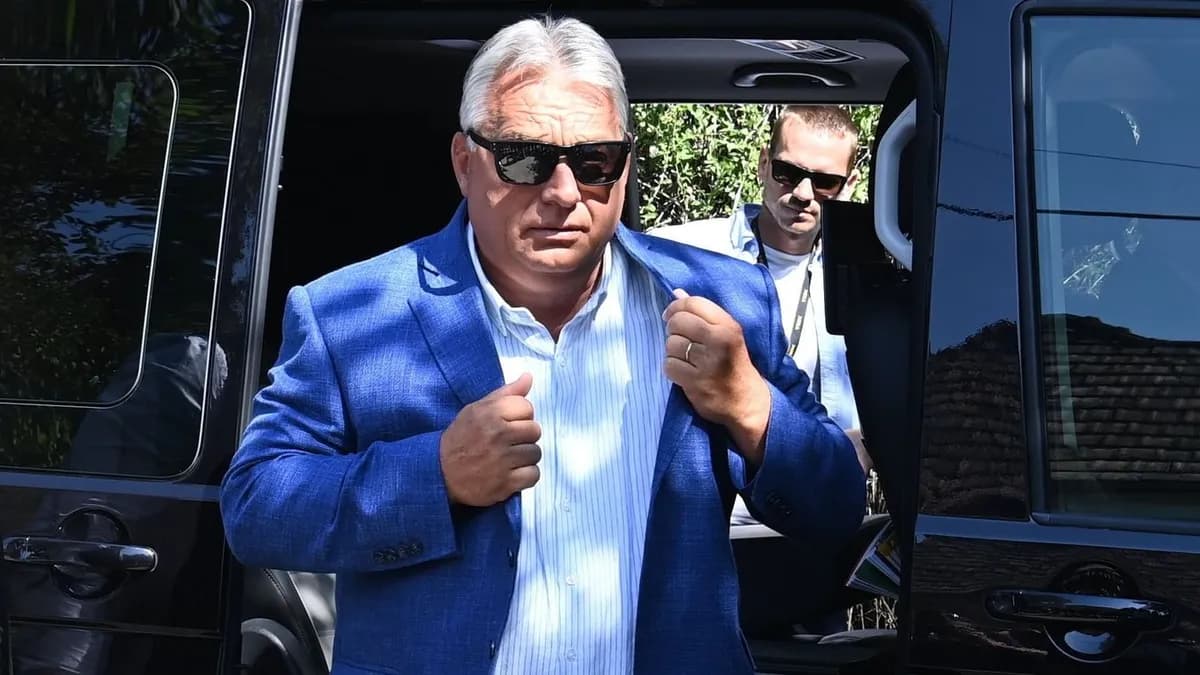 Megmozdult Vác: Orbán Viktor érkezésére özönlöttek az emberek