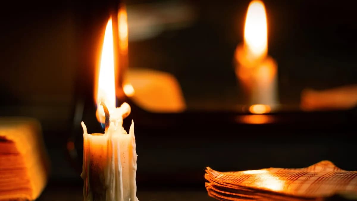 Szívszorító: egymás karjaiban halt meg a házaspár, miután autójukba szorultak