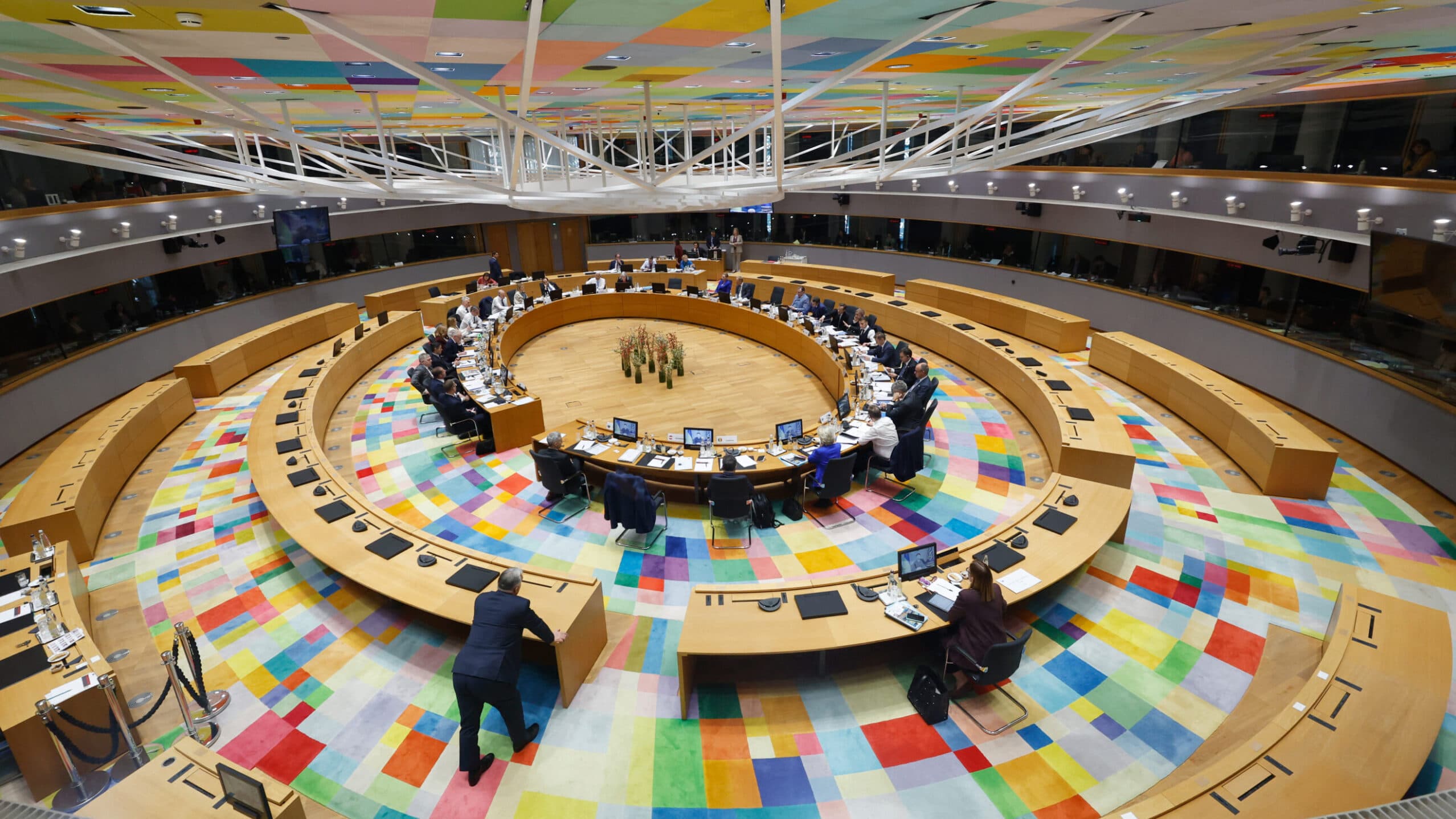 Orbán Viktor kihagyja végső EU csúcsát, vitatott öröksége marad