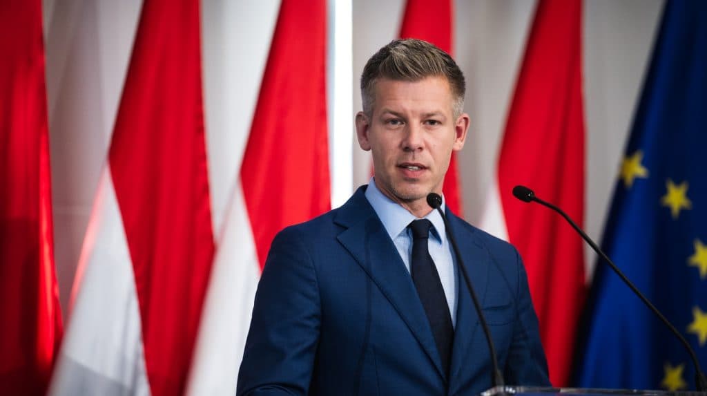 Magyar Péter: NAV lépjen fel a NER-es pénzmenekítők ellen