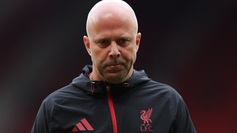 Mégsem él tovább a bizalom, Arne Slot távozik a Liverpool kispadjáról