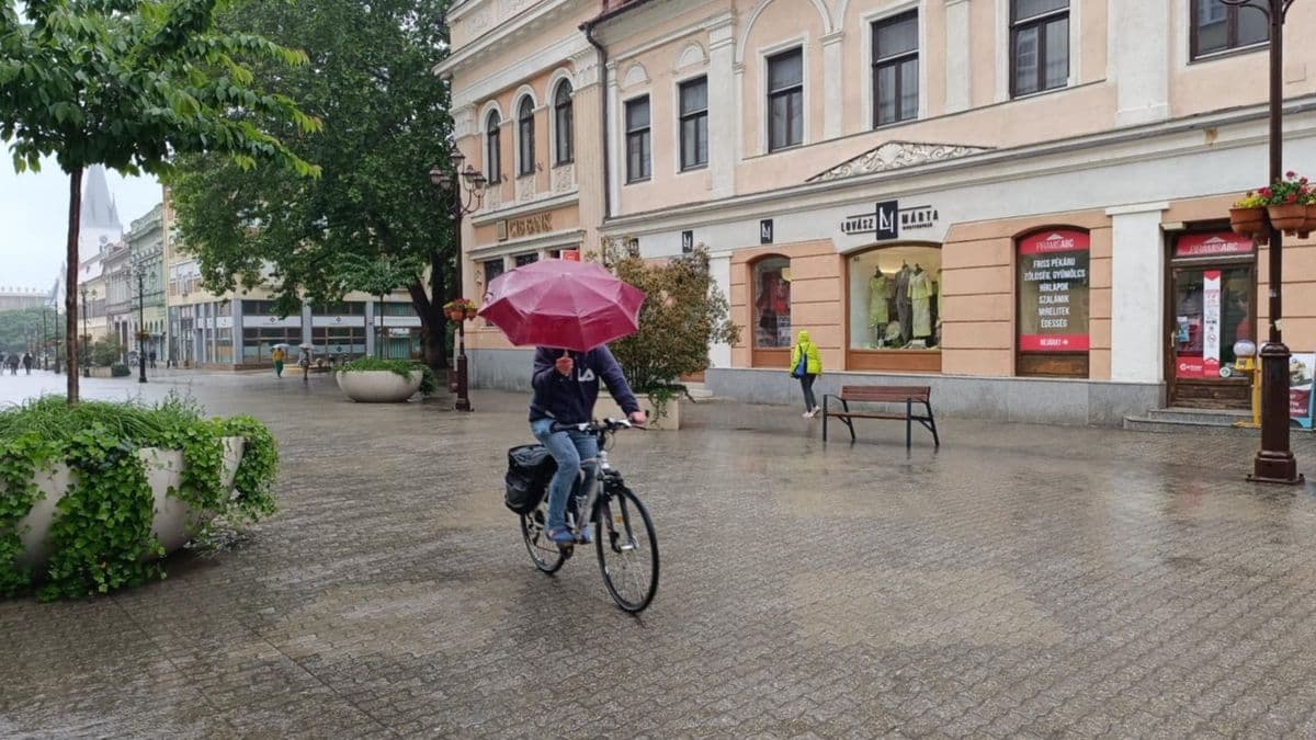 Nyakunkon a zivatarszezon: záporokkal, felhőszakadásokkal és erős széllel indul a hét