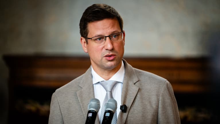 Gulyás Gergely a diktatúra szót emlegetve reagált a Sulyok-ügyre