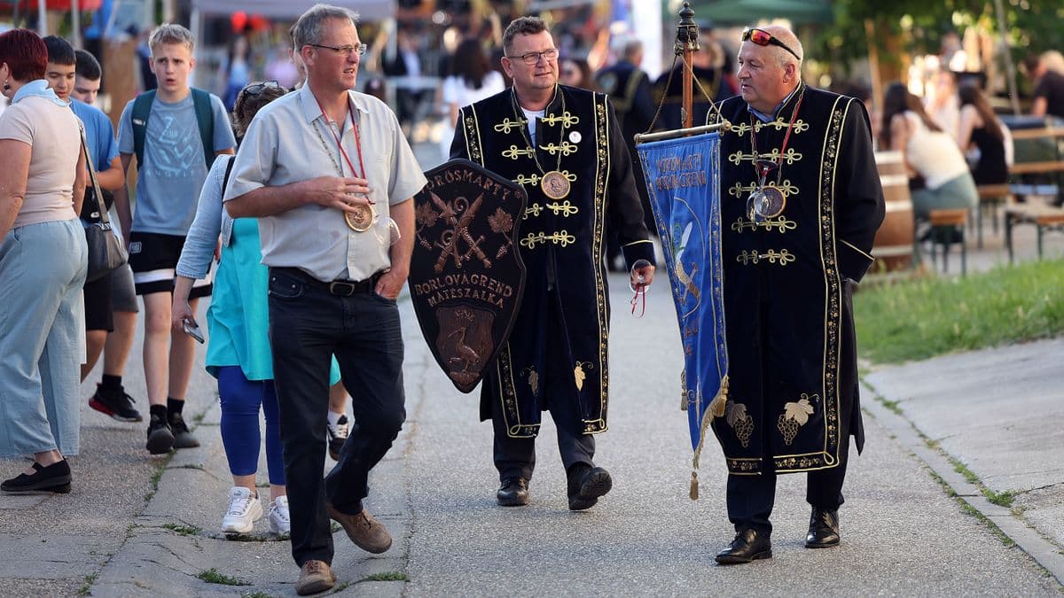 Orbán-napi borünnep Hajóson, adományrekord Kiskunhalason