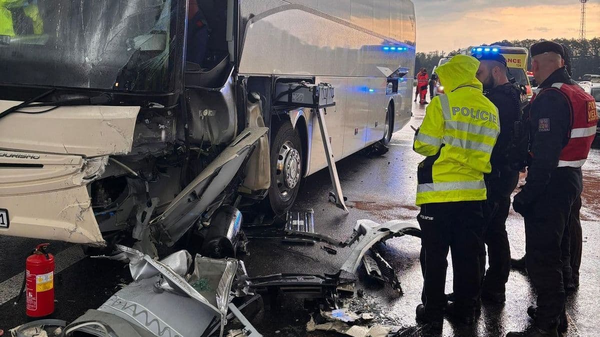 Megszólalt az egri buszos cég a csehországi balesetről