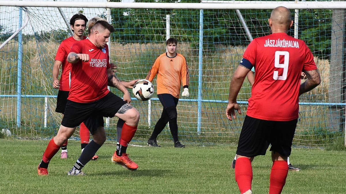 A Jászjákóhalma kiütéses győzelmet aratott a Tiszasas ellen – galériával