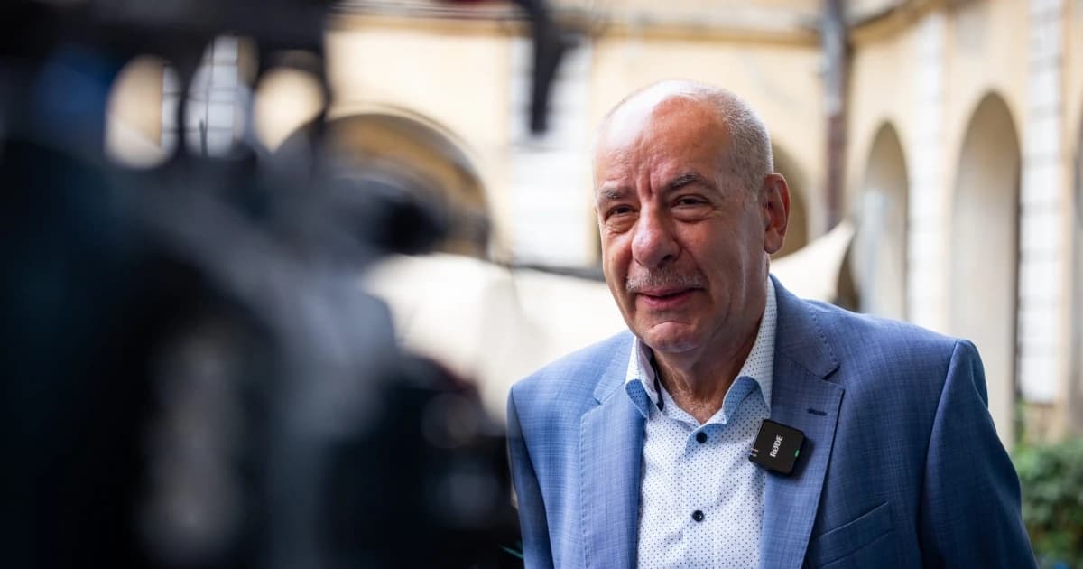 Politikai Változások: Új Köztársasági Elnök Választása Magyarországon