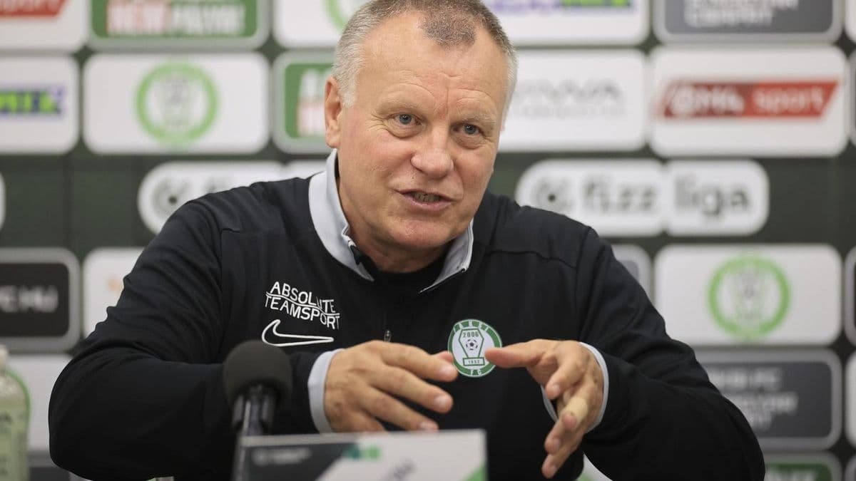 „Furcsa szabályok vannak, nem nagyon tudjuk követni, hogy miből mit ítél a játékvezető”