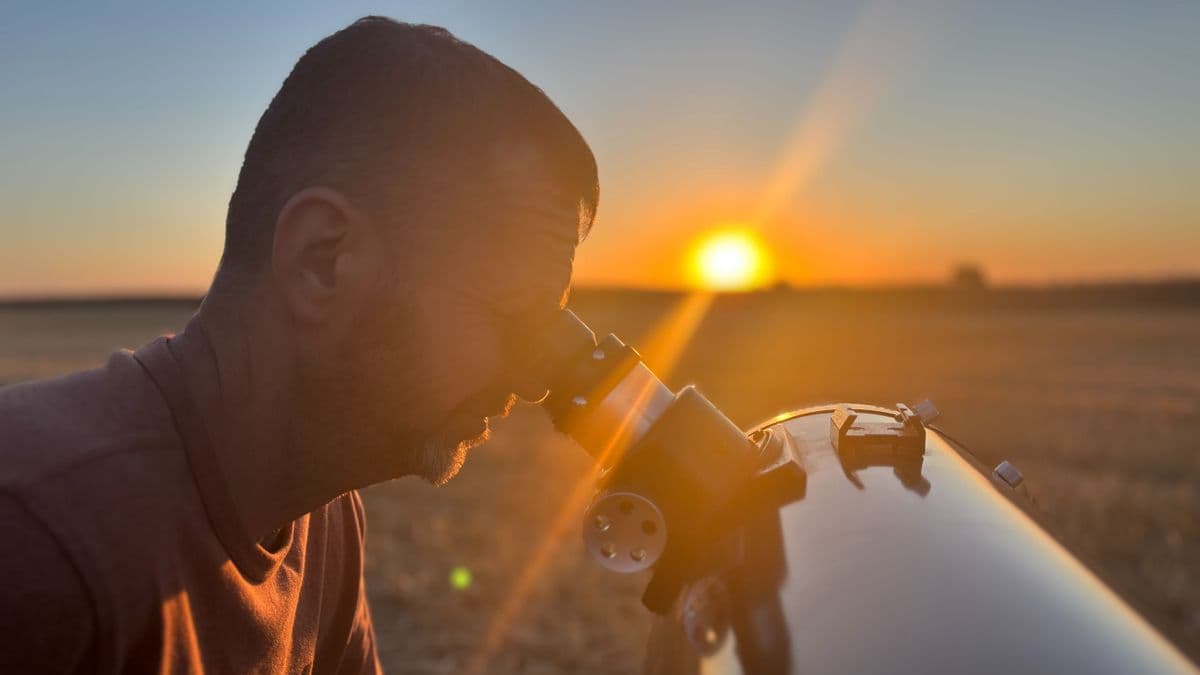 Nem fáj, mégis maradandó károsodást okozhat – erre figyeljen a napfogyatkozás után