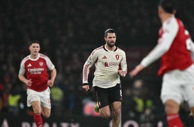 Szoboszlainak ezúttal is volt egy veszélyes szabadrúgása az Arsenal ellen, mégis centiken múlt, hogy ne kapjon ki a Liverpool
