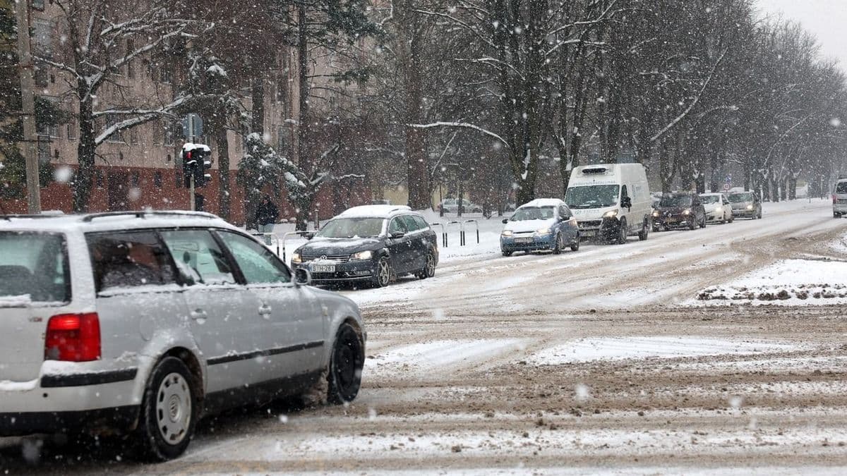 Ónos eső váltotta fel a havazást Kaposváron – aki teheti, még időben induljon haza