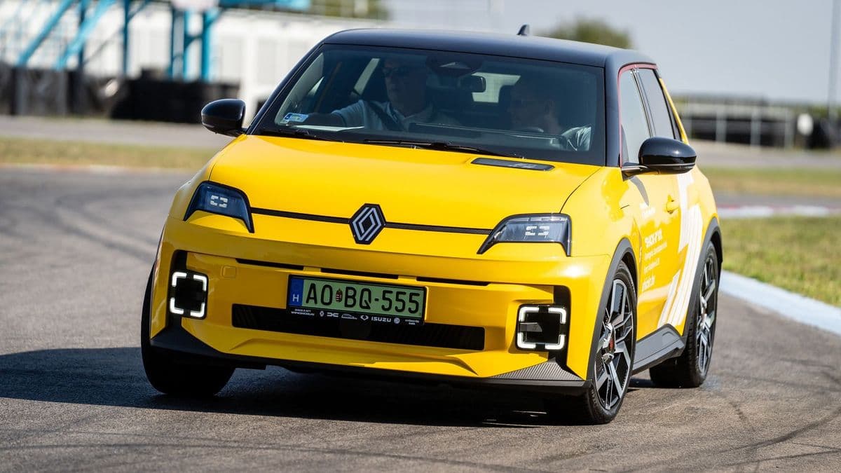 Így szerezd meg az ingyenpénzt autóvásárlásra, 100-nál is több hevesi már az új gépével cirkál