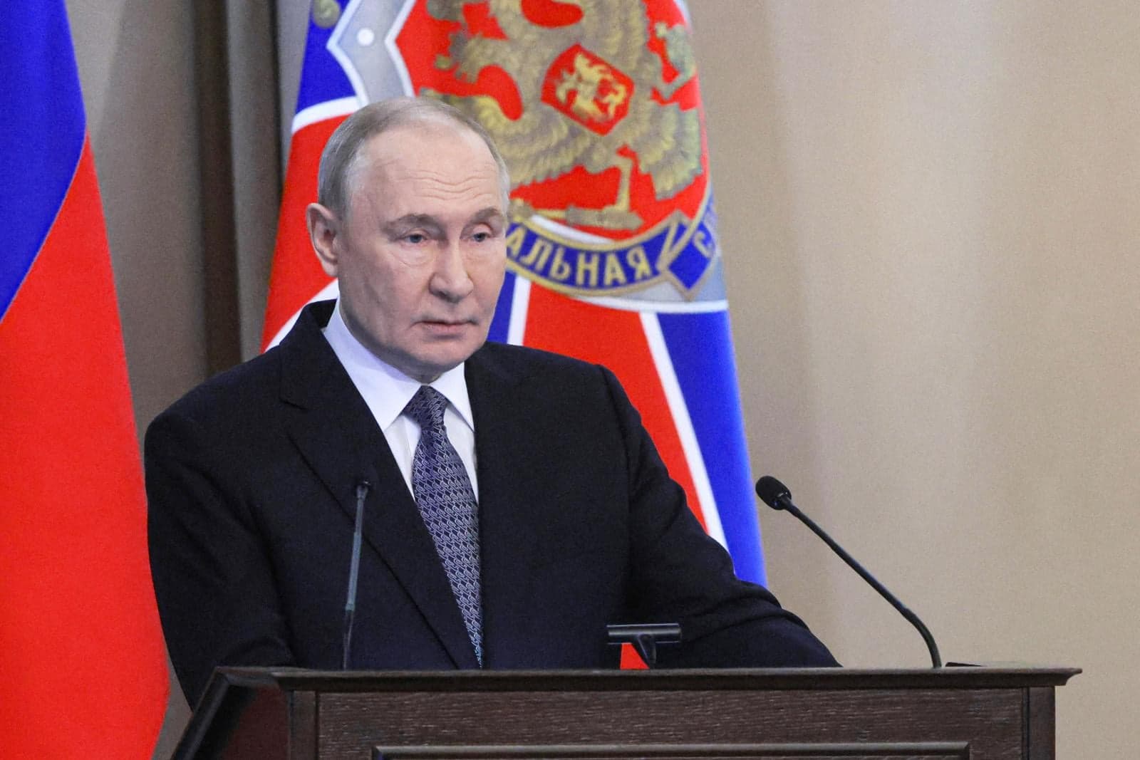 Vlagyimir Putyin: Az ellenség nem riad vissza semmilyen eszköztől