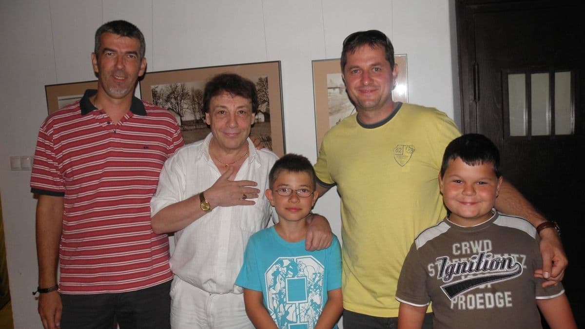 Aki erre jár, nem hagyja ki: egymásnak adják a hírességek a kilincset a Kondorosi Csárdában – fotókkal