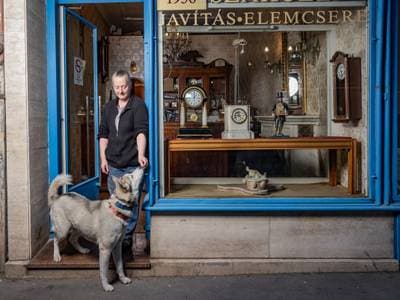 A múló idő szolgálatában – 1936 óta működik a háromgenerációs Bihary Órás Szaküzlet