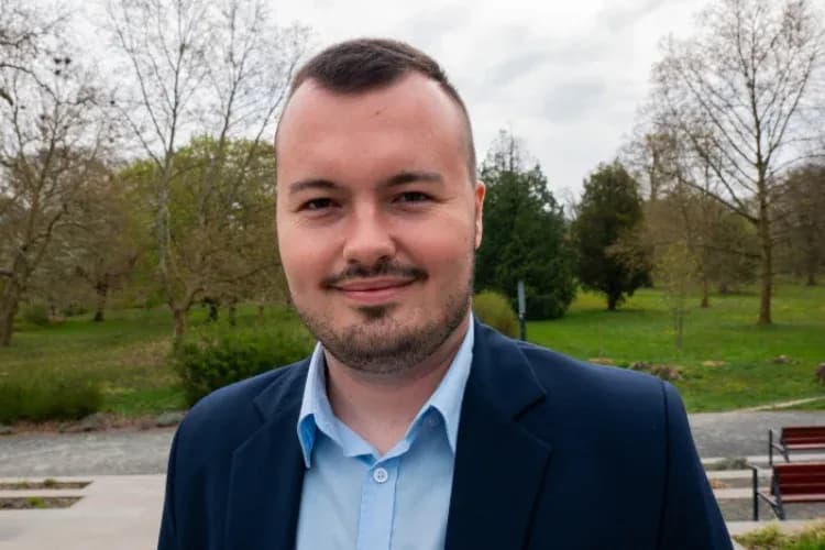 DK-s jelölt visszalép a sikeres rendszerváltás érdekében