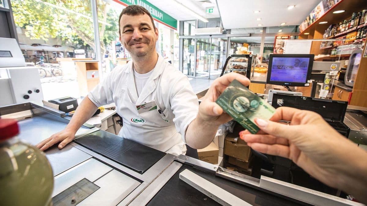 Közeleg a határidő, csak eddig fizethetsz SZÉP-kártyával a boltokban