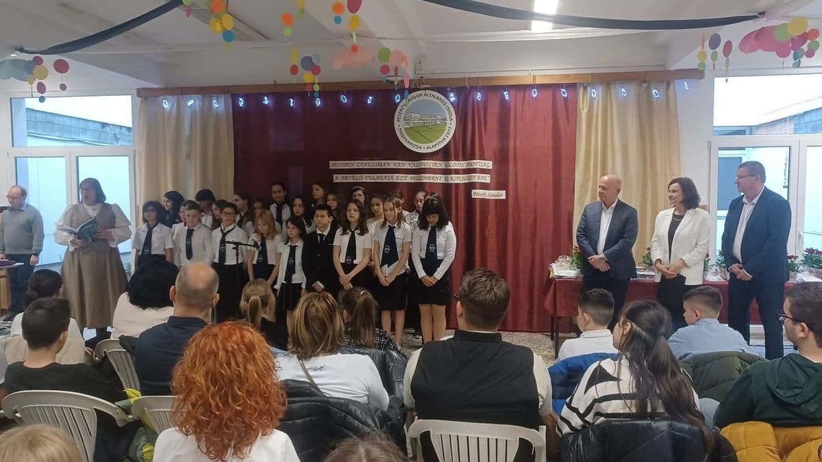 A tudás és a tehetség ünnepe: zalai iskolások szerepeltek a Péterfy-versenyen