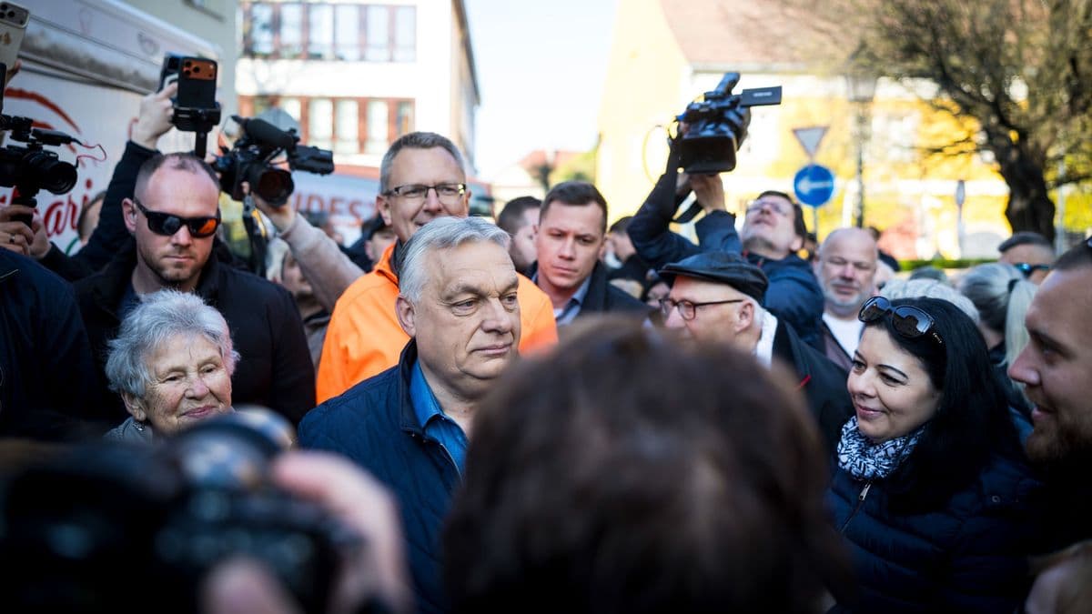 Megkezdődött az egymillió kézfogás napja, kövesse velünk élőben!