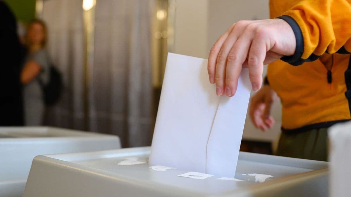 Nagy tömegre készülnek a szavazókörökben, fontos változás lép életbe idén