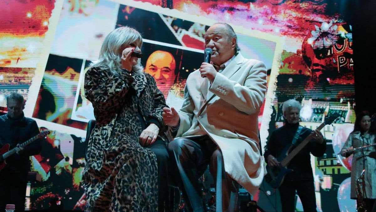 Megtelt a tér Korda György és Balázs Klári sárvári koncertjén - sok-sok fotó