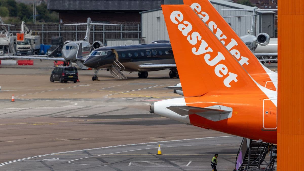 Profitwarningra döngölték a földbe a Wizz Air riválisát – négy éve nem zuhant ekkorát az árfolyam