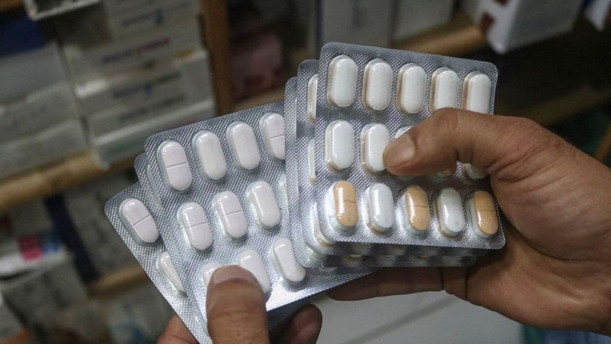 Egy csomag rágó olcsóbb, mint az antibiotikum - kiakadt a svájci gyógyszergyár - "ez abszurd"