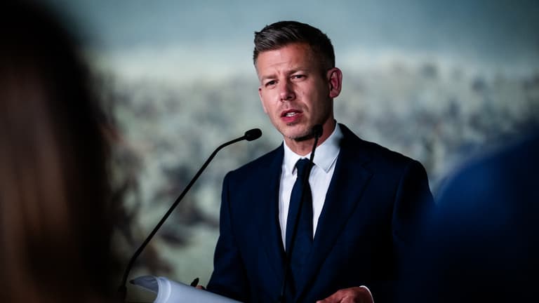 Magyar Péter Sulyok Tamásról: Gyereknapon is csak a havi 6,3 milliós fizetését védi