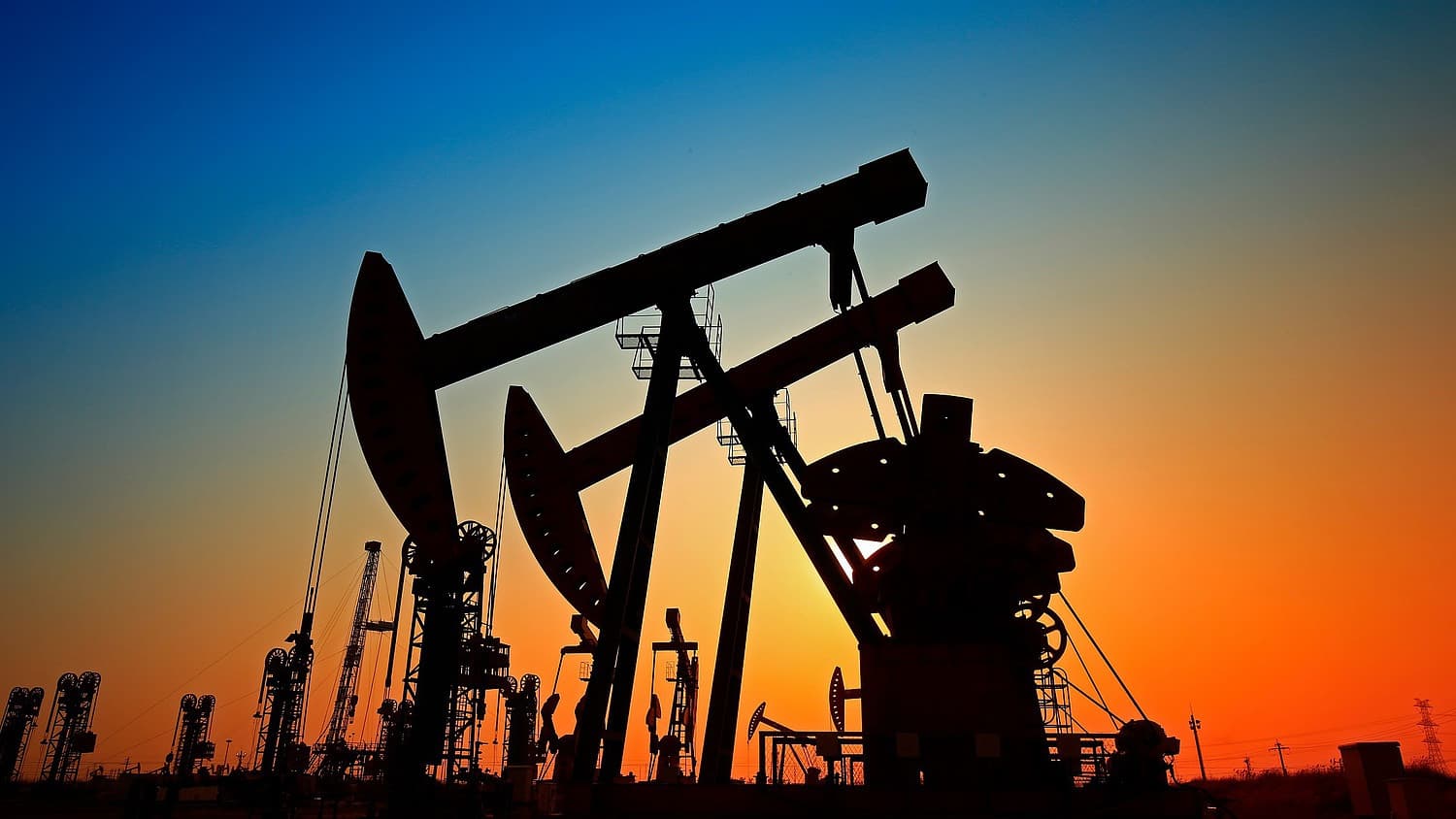 Az OPEC olajkitermelése történelmi mélyponton