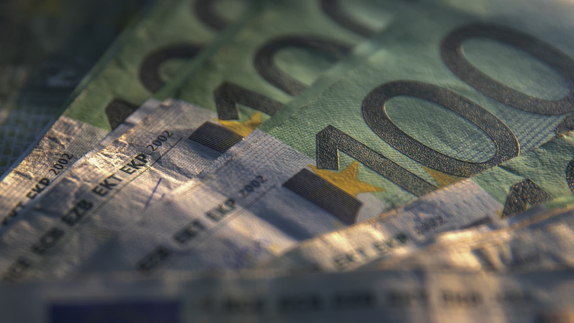 Magyarok támogatják az euró bevezetését: új kutatási adatok