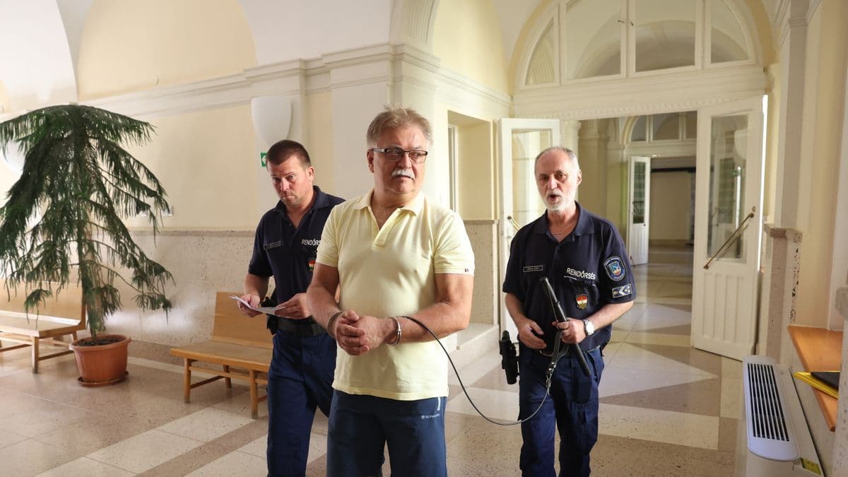 Októberig meghosszabbították a volt fonyódi polgármester letartóztatását