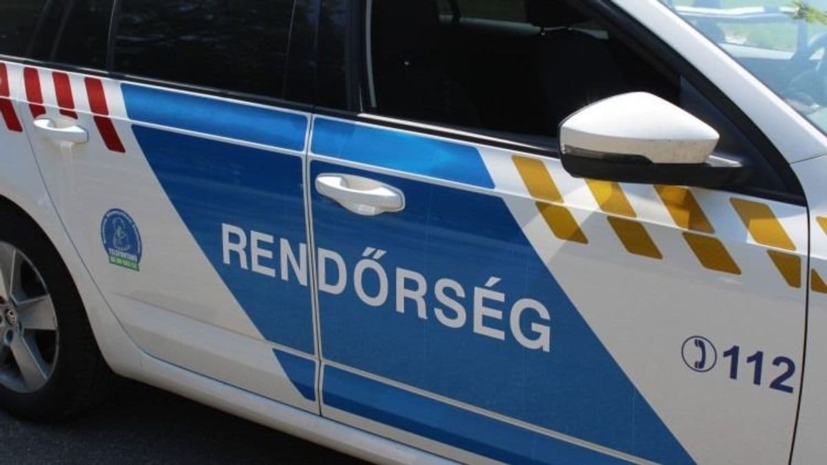 Parkoló autóba hajtott, majd tovább állt a pofátlan sofőr Salgótarjánba – a rendőrség már a nyomában!