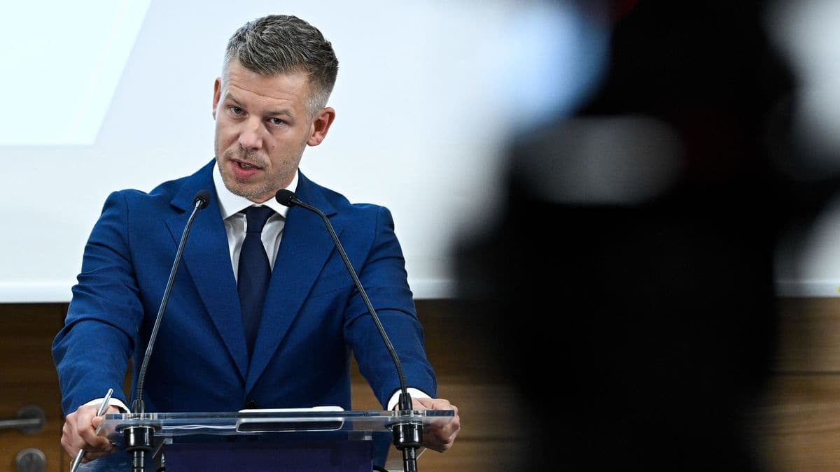 A miniszterelnök, ismétlem: a MINISZTERELNÖK saját kezűleg kirúgta az M1 leendő hírterületi vezetőit a független közmédiától