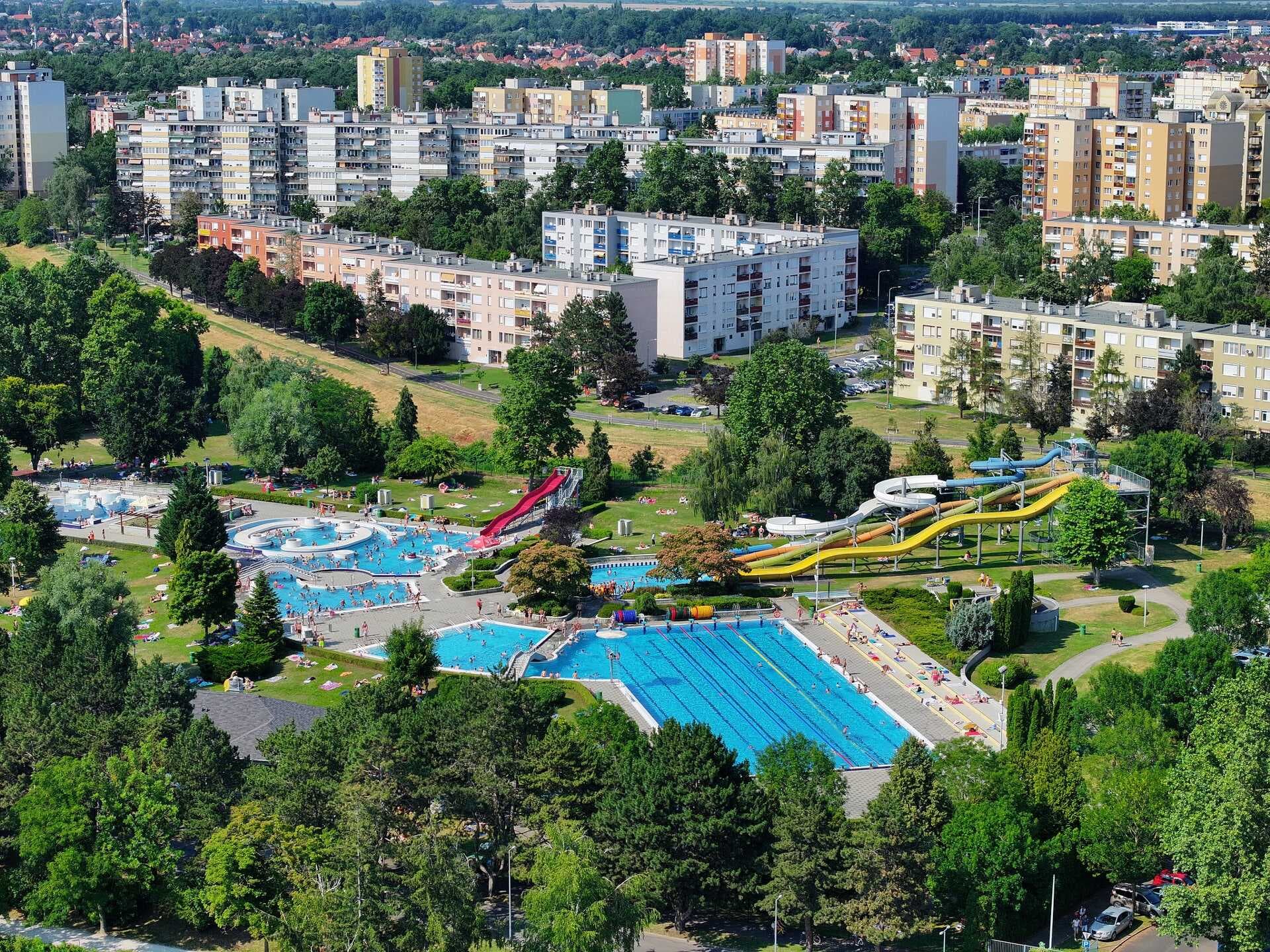 Péntekig ingyenesen lehet bemenni a szombathelyi Tófürdőbe és a Termálfürdőbe
