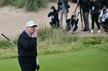 „Ezt hívják tehetségnek, ami nekem van, nekik meg nincs” – csalással nyerhette meg saját golfversenyét Donald Trump